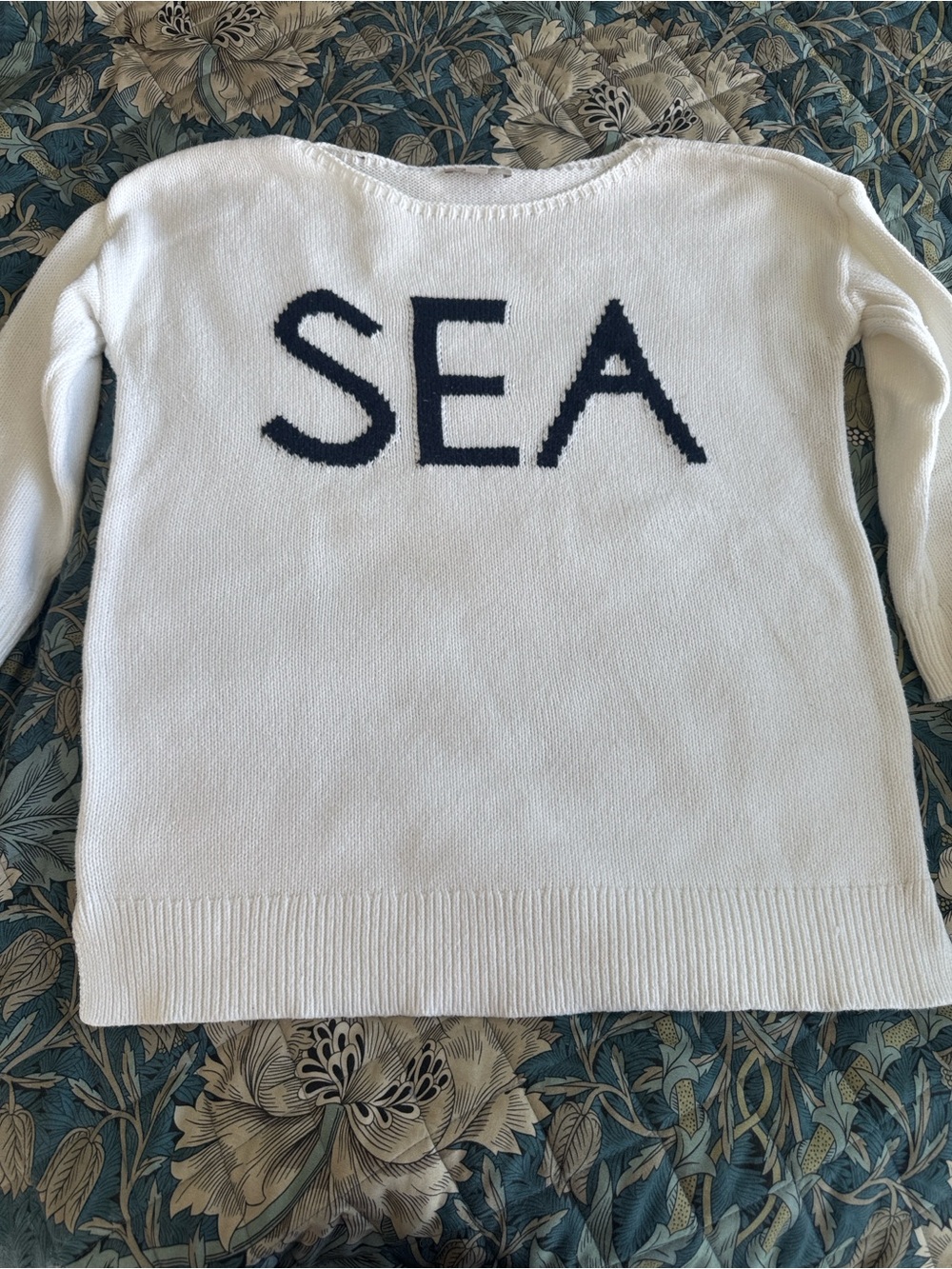 LOFT Outlet white Crewneck Sweater with Navy SEA